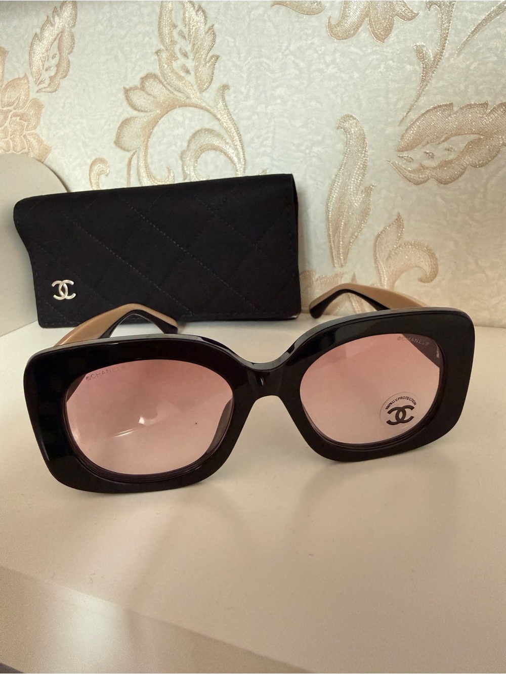 CHANEL Oversized Black Frame Sunglasses with Pink Lenses